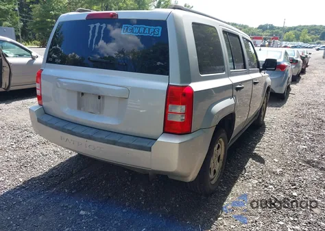 2008 Jeep Patriot Sport из США, поврежденный, VIN 1J8FF28W58D526909
